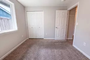 3042 Colleen St, Salem, OR 97305 - Photo 4