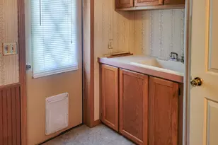177 W Angela Ct, Roseburg, OR 97471 - Photo 16