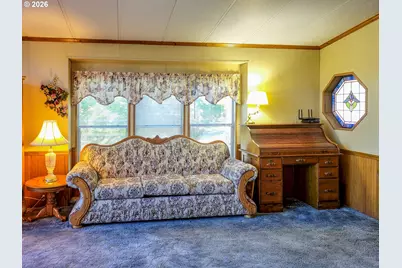 177 W Angela Ct, Roseburg, OR 97471 - Photo 6