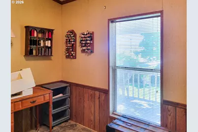 177 W Angela Ct, Roseburg, OR 97471 - Photo 18
