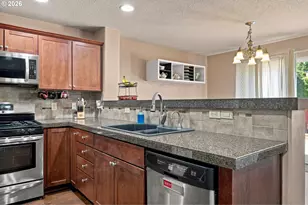 828 NW 1st Ave, Canby, OR 97013 - Photo 10