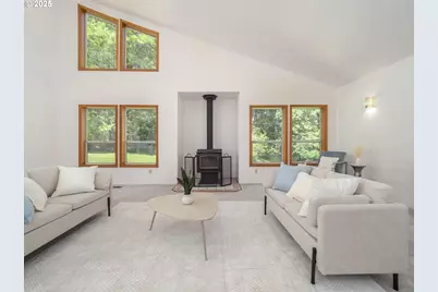 27701 SW Strawberry Hill Dr, Hillsboro, OR 97123 - Photo 22