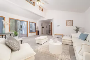 27701 SW Strawberry Hill Dr, Hillsboro, OR 97123 - Photo 10