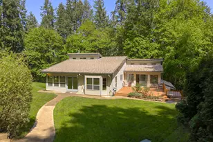 27701 SW Strawberry Hill Dr, Hillsboro, OR 97123 - Photo 4