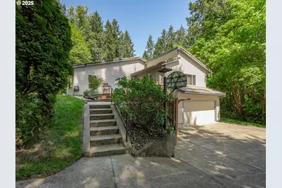 27701 SW Strawberry Hill Dr, Hillsboro, OR 97123 - Photo 12