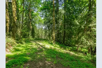 27701 SW Strawberry Hill Dr, Hillsboro, OR 97123 - Photo 4