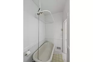 567 S 6th St, Coos Bay, OR 97420 - Photo 16