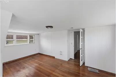 567 S 6th St, Coos Bay, OR 97420 - Photo 28