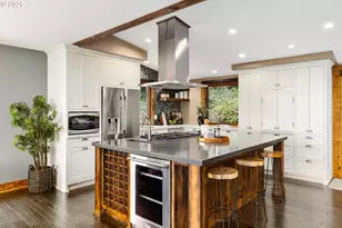 4416 SW Chesapeak Ave, Portland, OR 97239 - Photo 12