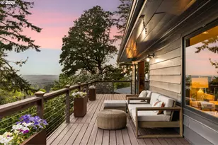 4416 SW Chesapeak Ave, Portland, OR 97239 - Photo 8