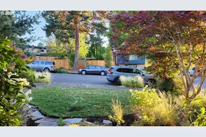 7520 SW Belmont Dr, Beaverton, OR 97008 - Photo 24