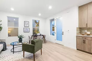 8330 N Bank St, Portland, OR 97203 - Photo 2