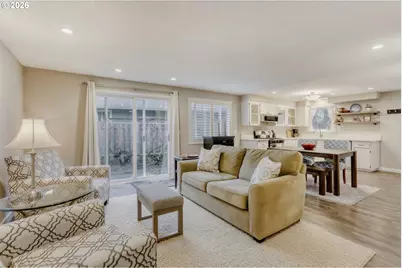 13275 Daiquiri Lake NE Dr, Aurora, OR 97002 - Photo 8