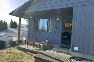 1125 Maple St, Myrtle Point, OR 97458 - Photo 2