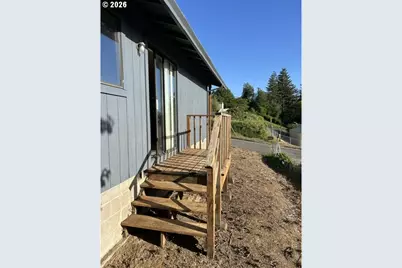 1125 Maple St, Myrtle Point, OR 97458 - Photo 6