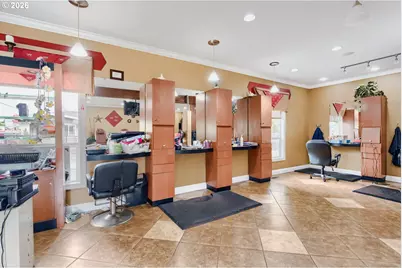323 W Powell Blvd, Gresham, OR 97030 - Photo 6