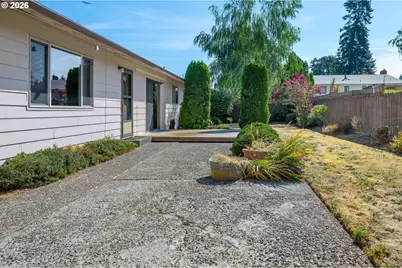 18810 NE Clackamas St, Portland, OR 97230 - Photo 28