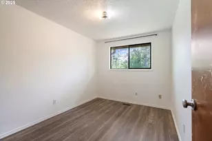 6025 SW Cherryhill Dr, Beaverton, OR 97008 - Photo 18