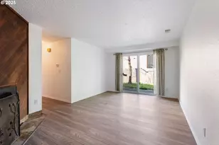 6025 SW Cherryhill Dr, Beaverton, OR 97008 - Photo 12