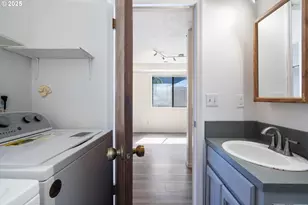 6025 SW Cherryhill Dr, Beaverton, OR 97008 - Photo 26