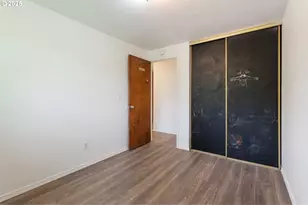 6025 SW Cherryhill Dr, Beaverton, OR 97008 - Photo 20