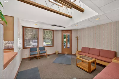 349 SE Baker St, McMinnville, OR 97128 - Photo 4