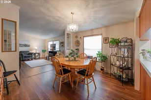 623 Shadow Ranch Ln, Roseburg, OR 97470 - Photo 8