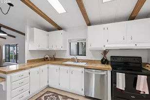 10660 SW Wilsonville Rd, Wilsonville, OR 97070 - Photo 14