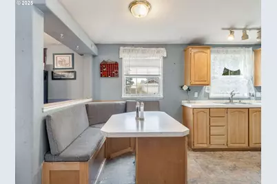 121 Rosenbach Ln, Carson, WA 98610 - Photo 10