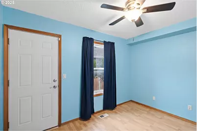 14134 E Burnside St #2, Portland, OR 97233 - Photo 22