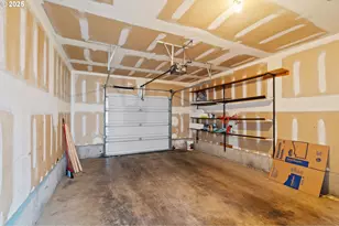 14134 E Burnside St, Portland, OR 97233 - Photo 36