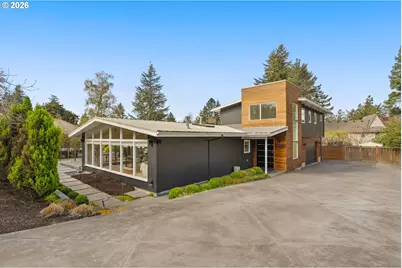 4207 SW 52nd Ave SW, Portland, OR 97221 - Photo 1