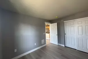 737 NE 99th Ave, Portland, OR 97220 - Photo 4