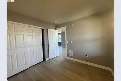737 NE 99th Ave #24, Portland, OR 97220 - Photo 6