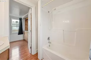 1107 S 7th St, Cottage Grove, OR 97424 - Photo 14