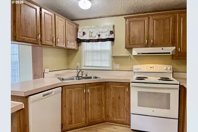93524 Easy Ln, Coos Bay, OR 97420 - Photo 36