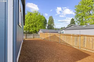 10249 N Tyler Ave, Portland, OR 97203 - Photo 32