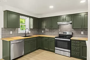 10249 N Tyler Ave, Portland, OR 97203 - Photo 10