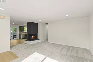 10249 N Tyler Ave, Portland, OR 97203 - Photo 8