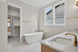 1912 SW Dickinson Ln, Portland, OR 97219 - Photo 22