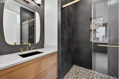 1912 SW Dickinson Ln, Portland, OR 97219 - Photo 28