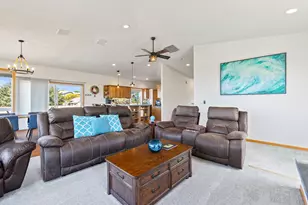 1015 NE 7th Dr, Newport, OR 97365 - Photo 4
