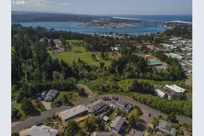1015 NE 7th Dr, Newport, OR 97365 - Photo 40
