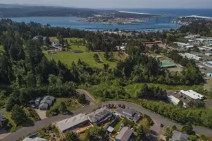 1015 NE 7th Dr, Newport, OR 97365 - Photo 40