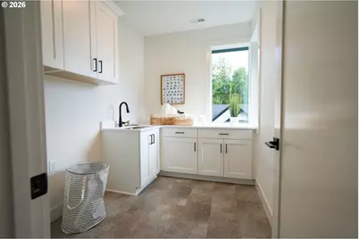 10044 SW 72nd Ave, Tigard, OR 97223 - Photo 16