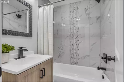 1217 SE 151st Ave, Portland, OR 97233 - Photo 10