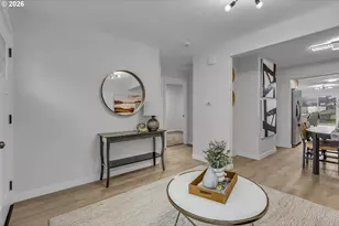 1217 SE 151st Ave, Portland, OR 97233 - Photo 4