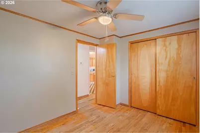 21 NE 199th Ave, Portland, OR 97230 - Photo 24