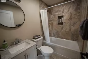 16323 SE River Forest Pl, Milwaukie, OR 97267 - Photo 24