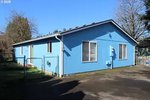 1403 N 4th Ave, Kelso, WA 98626 - Photo 1